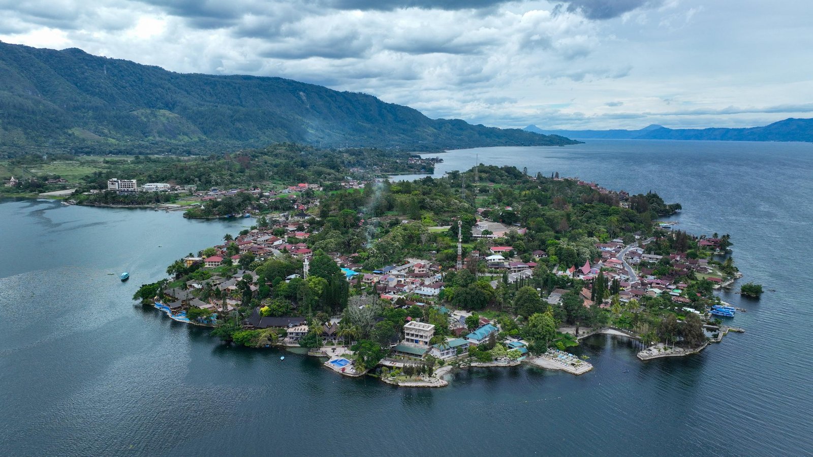 Tuk tuk Samosir island