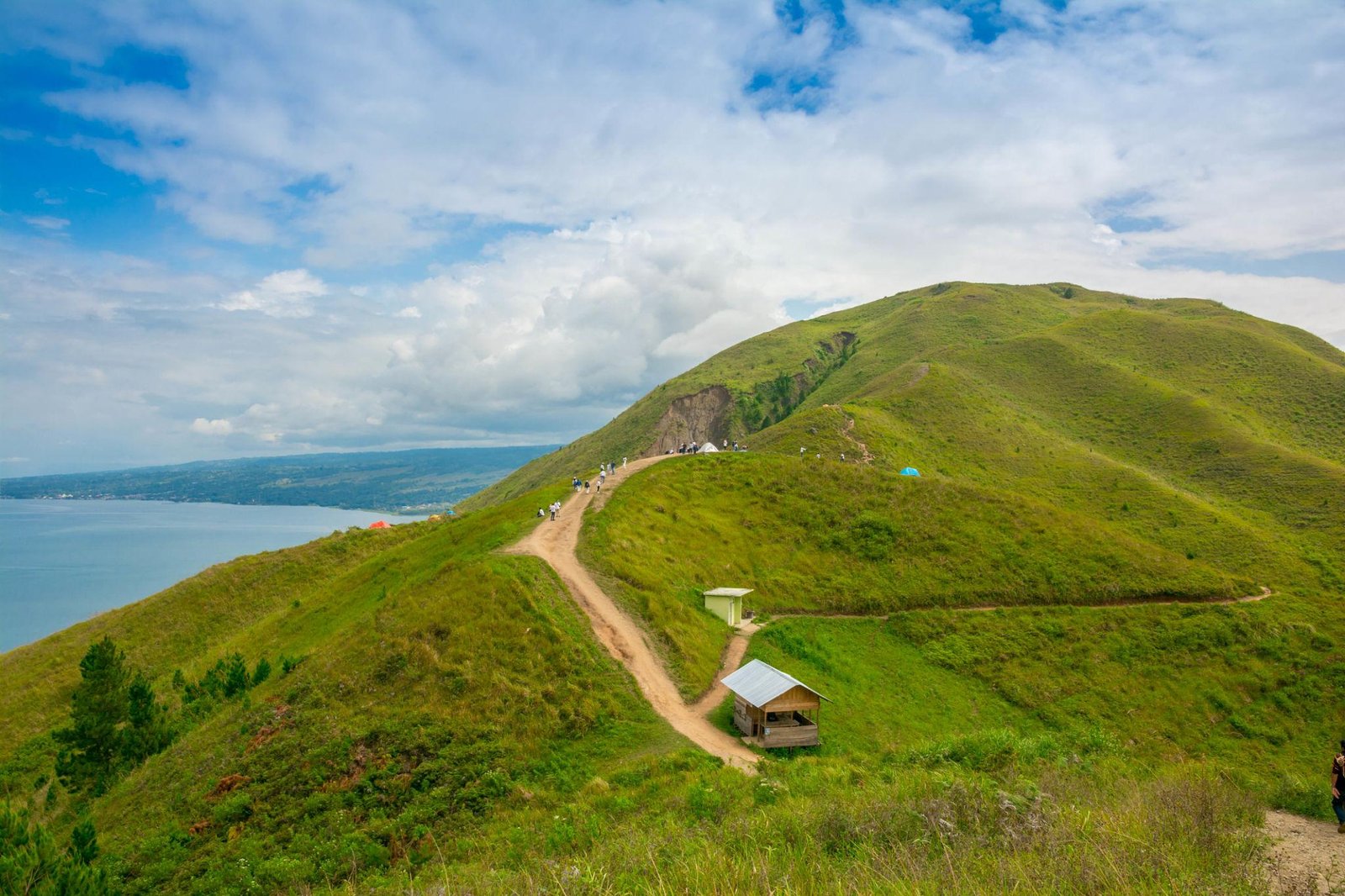 holbung hill samosir